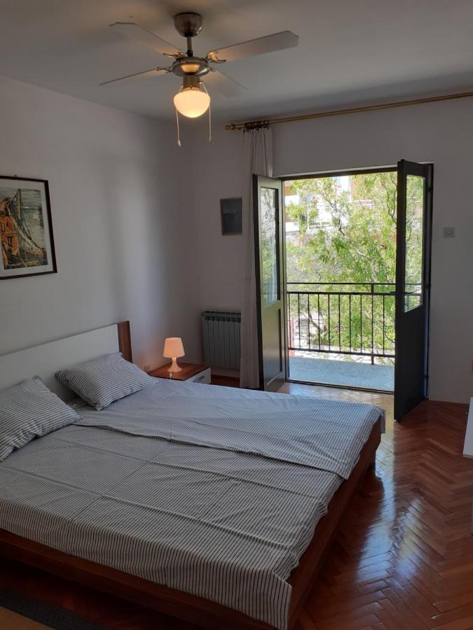 Pine Tree Apartment Vodice Kültér fotó