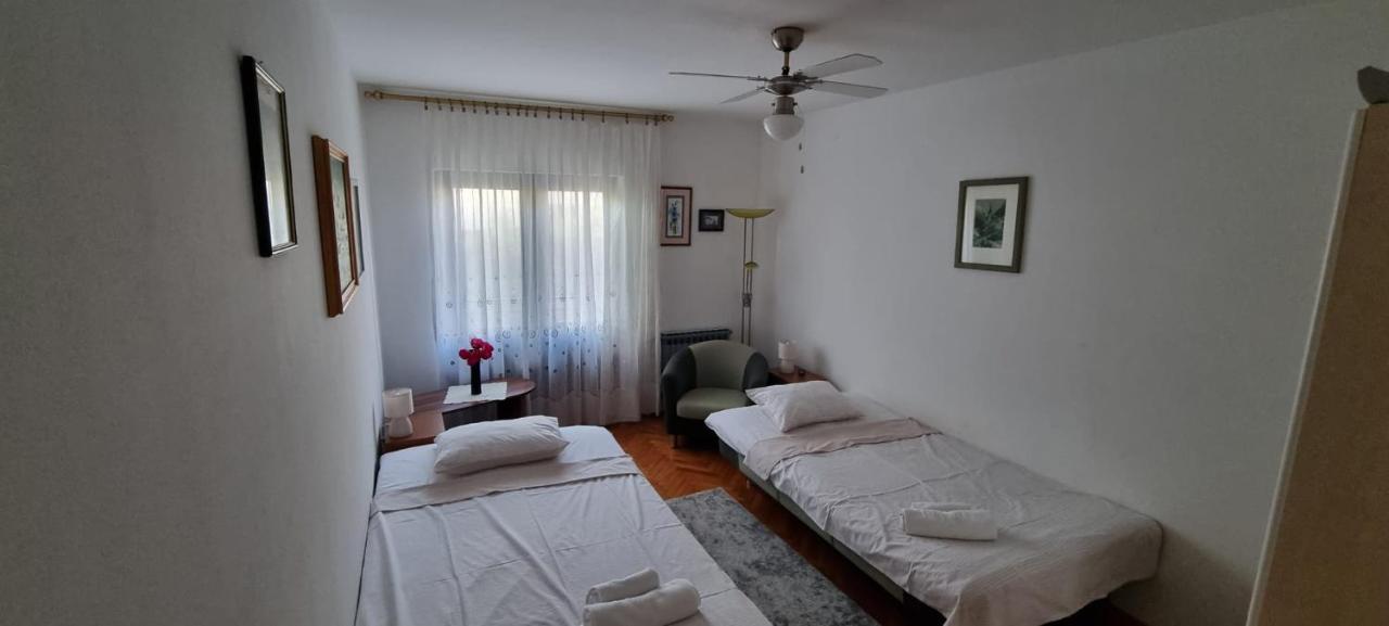 Pine Tree Apartment Vodice Kültér fotó